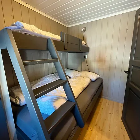 Turistheim Деревянный коттедж Haglebu